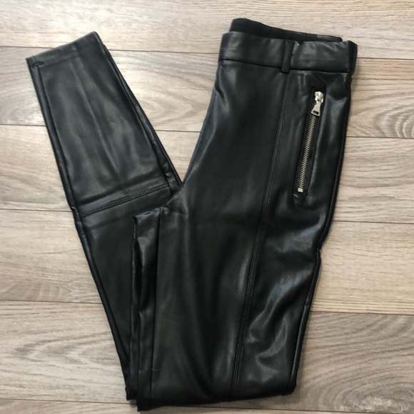 NWOT Express Vegan Faux Leather Leggings XS - Picture 4 of 8